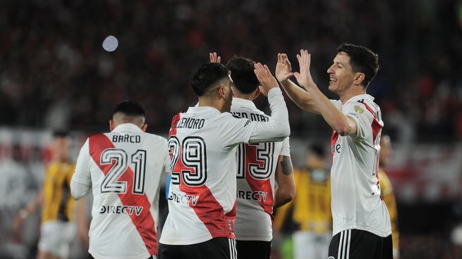  La nueva camiseta de River desató el rechazo de los hinchas
 