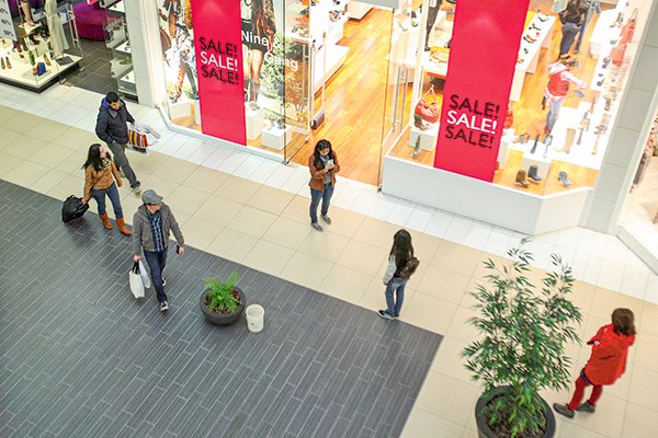 Ventas del retail siguieron cayendo en junio, pero amortiguaron su baja