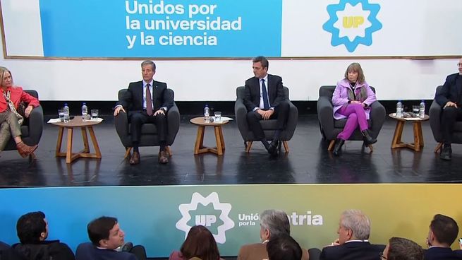  Sergio Massa encabeza encuentro sobre la ciencia y la educación universitaria en la UBA
 