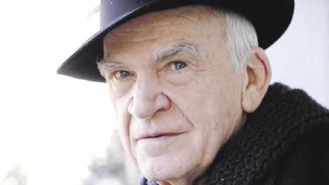  Con la muerte de Milan Kundera, el siglo XX se distancia cada vez más
 