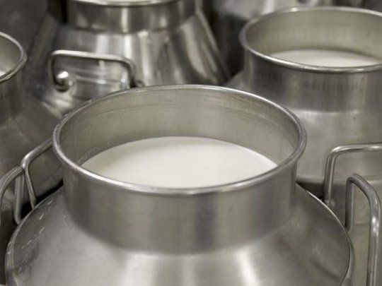  Sequía: el Gobierno lanza programa de asistencia a productores de leche
 