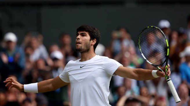  Carlos Alcaraz destrona a Djokovic y se convierte en el nuevo campeón de Wimbledon
 