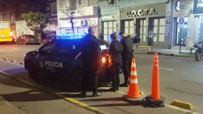  Balearon dos sedes de la UOCRA en Santa Fe y dejaron mensajes con amenazas
 