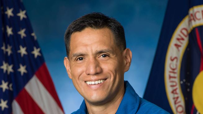  La impactante historia del astronauta latino de la NASA que lleva 9 meses atrapado en el espacio
 