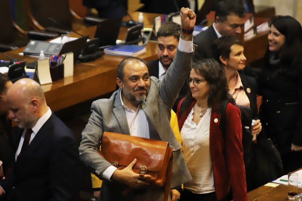 Cámara de Diputados rechaza la acusación contra Ávila y en Chile Vamos se tensiona la relación RN-Evópoli