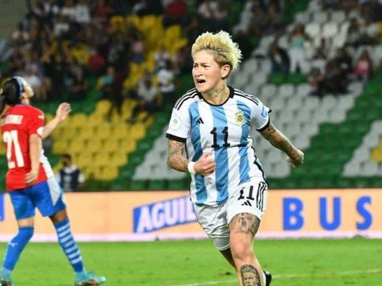  Mensaje de aliento a la Selección Argentina femenina de fútbol
 