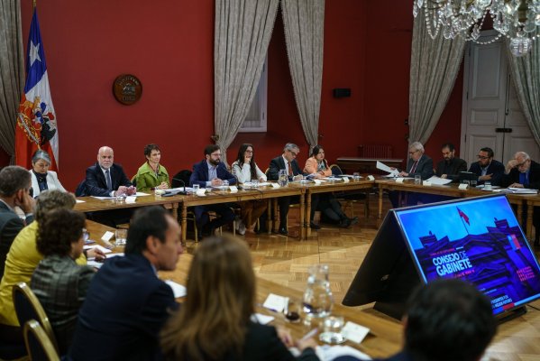 En consejo de gabinete, Boric anticipa que el Presupuesto 2024 está 