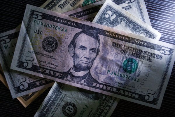 La baja del dólar impacta en los resultados de los multifondos en mayo: fondos A y B lideran las pérdidas