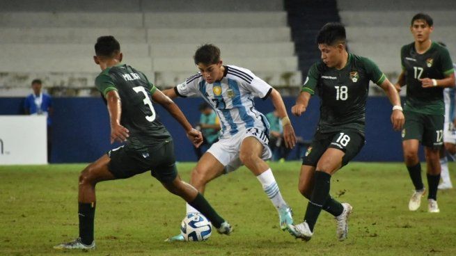  Sudamericano Sub-17: la Selección Argentina venció a Bolivia y es el único líder del Grupo B
 