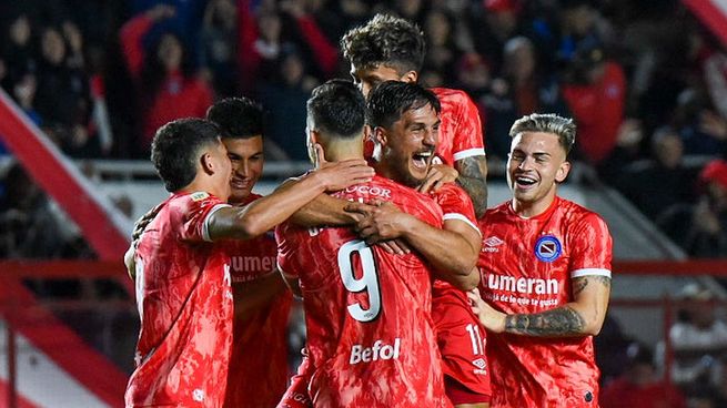  Argentinos Juniors recibe a Independiente del Valle: horario, TV y formaciones
 