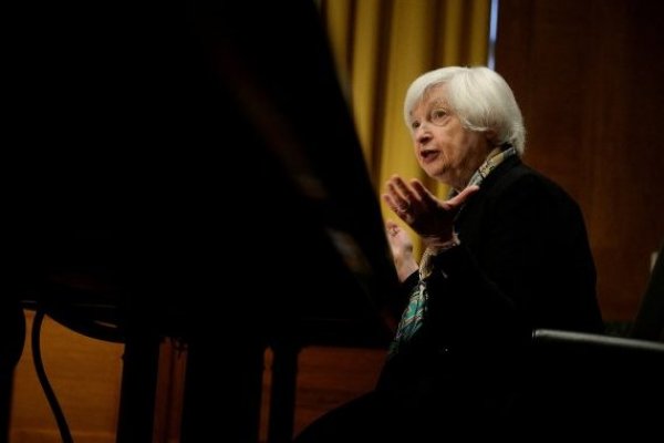 Yellen: EEUU tomará medidas extra ante depósitos si es necesario