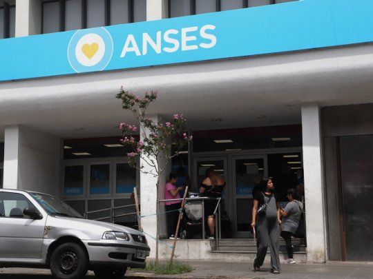  Prestación por desempleo de ANSES: ¿cómo y cuándo cobro?
 