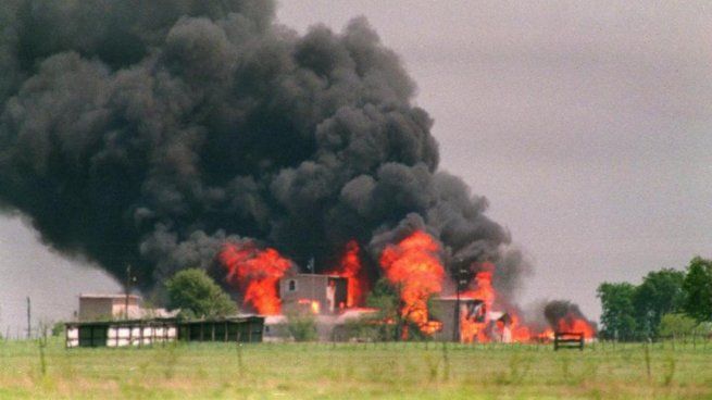  Waco, una serie audaz sobre la tragedia que tuvo en vilo a Estados Unidos durante 51 días
 