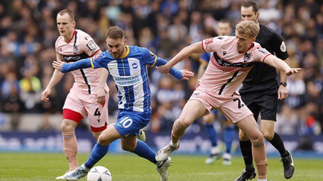  Se definieron las semifinales de la FA Cup: tres de los cuatro equipos tendrán argentinos
 