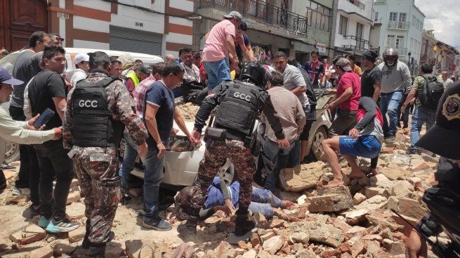  Drama en Ecuador y Perú: crece la cifra de muertos por el devastador sismo
 